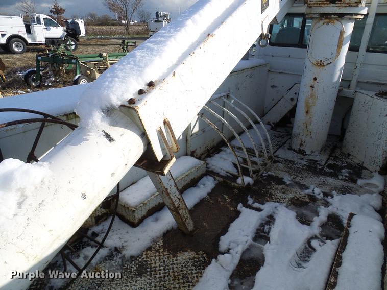 image for item DB2065 2000 Freightliner FL70 bucket truck