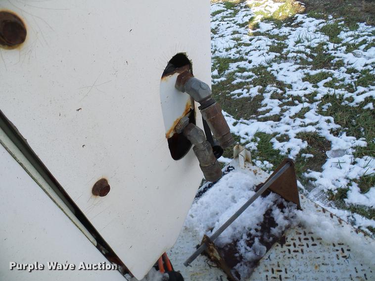 image for item DB2065 2000 Freightliner FL70 bucket truck