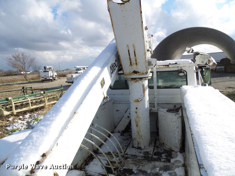 image for item DB2065 2000 Freightliner FL70 bucket truck