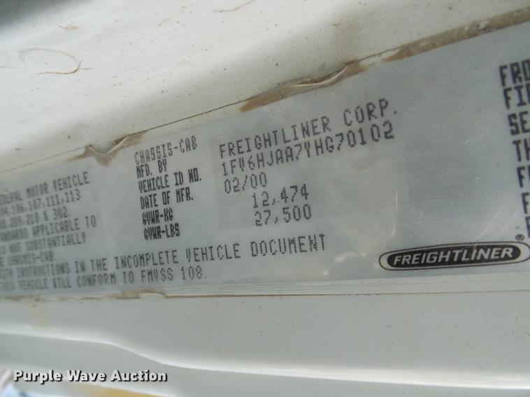 image for item DB2065 2000 Freightliner FL70 bucket truck