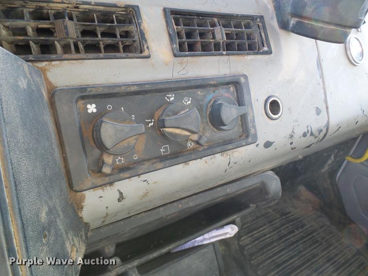 image for item DB2065 2000 Freightliner FL70 bucket truck