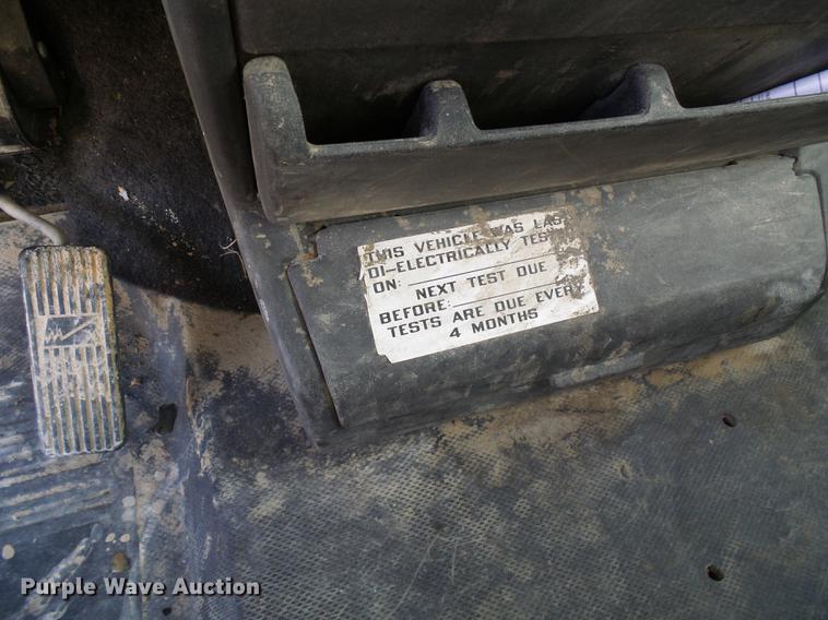 image for item DB2065 2000 Freightliner FL70 bucket truck