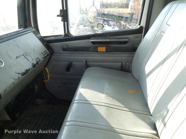 image for item DB2065 2000 Freightliner FL70 bucket truck