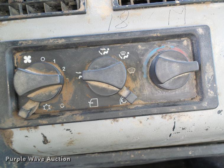 image for item DB2065 2000 Freightliner FL70 bucket truck