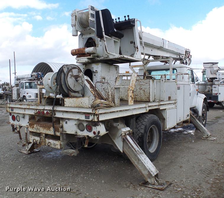 image for item DB2066 1997 International 4700 digger derrick truck