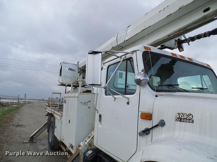 image for item DB2066 1997 International 4700 digger derrick truck