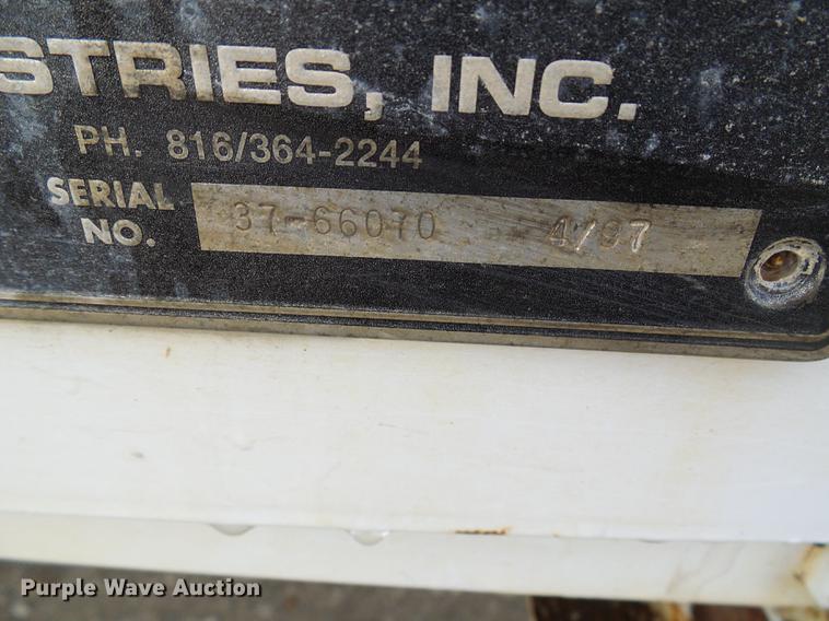 image for item DB2066 1997 International 4700 digger derrick truck