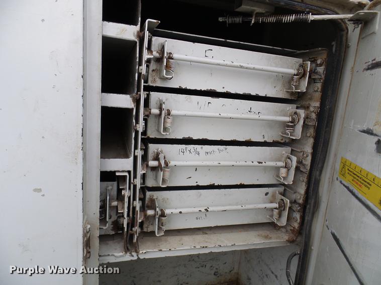 image for item DB2066 1997 International 4700 digger derrick truck