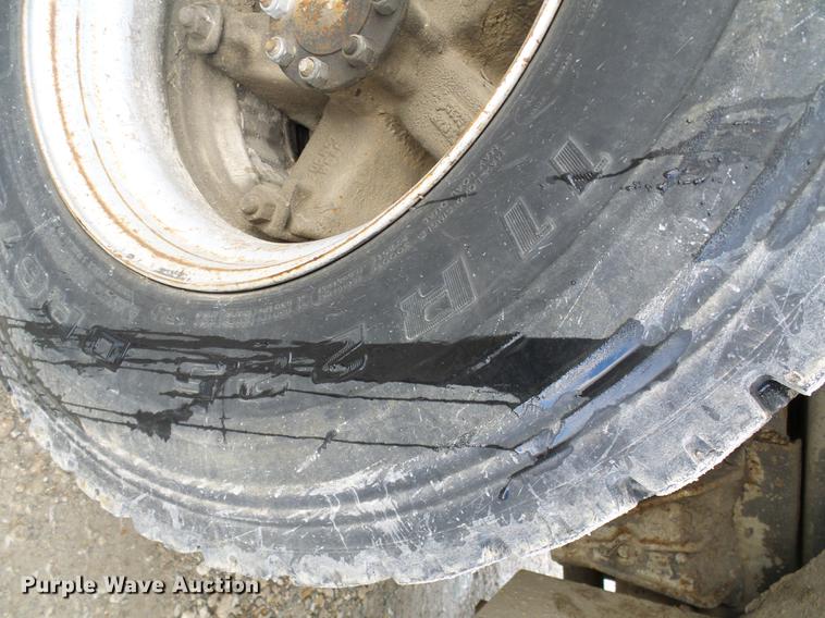 image for item DB2066 1997 International 4700 digger derrick truck