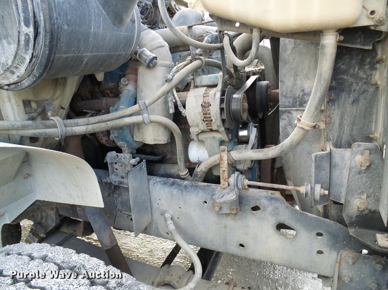 image for item DB2066 1997 International 4700 digger derrick truck