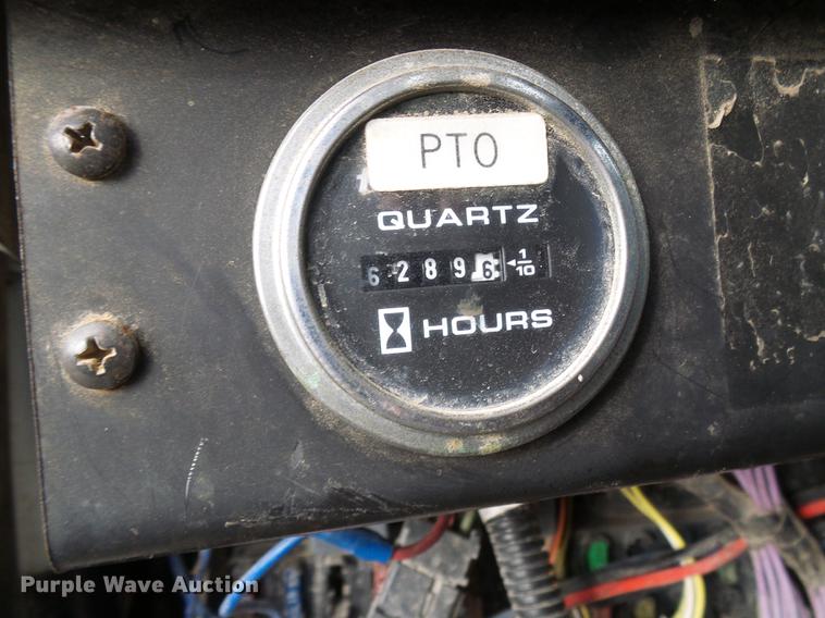 image for item DB2066 1997 International 4700 digger derrick truck