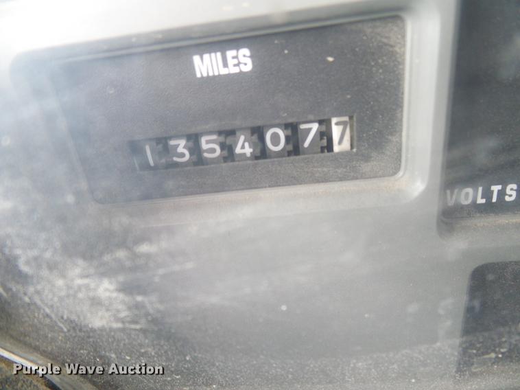 image for item DB2066 1997 International 4700 digger derrick truck