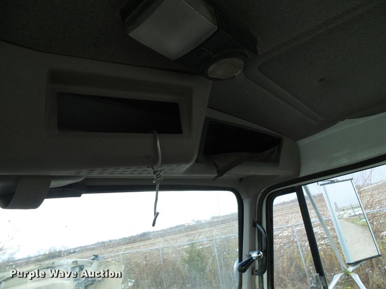 image for item DB2066 1997 International 4700 digger derrick truck