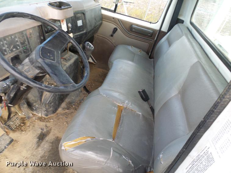 image for item DB2066 1997 International 4700 digger derrick truck