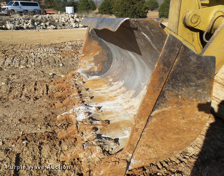 image for item DB2081 1998 Caterpillar 963B track loader