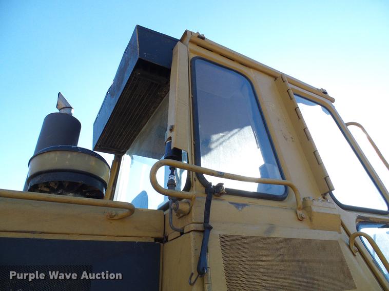 image for item DB2081 1998 Caterpillar 963B track loader