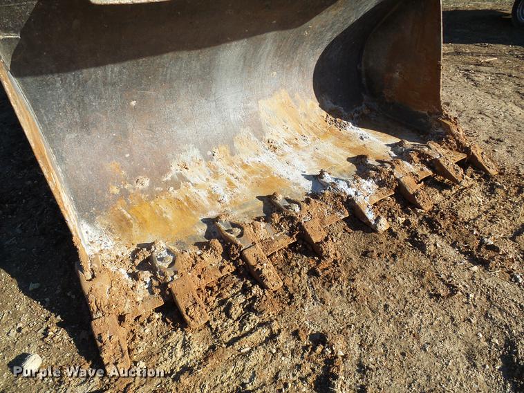 image for item DB2081 1998 Caterpillar 963B track loader