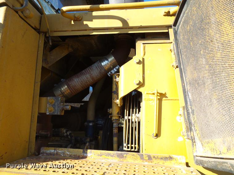 image for item DB2081 1998 Caterpillar 963B track loader