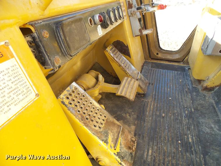 image for item DB2081 1998 Caterpillar 963B track loader