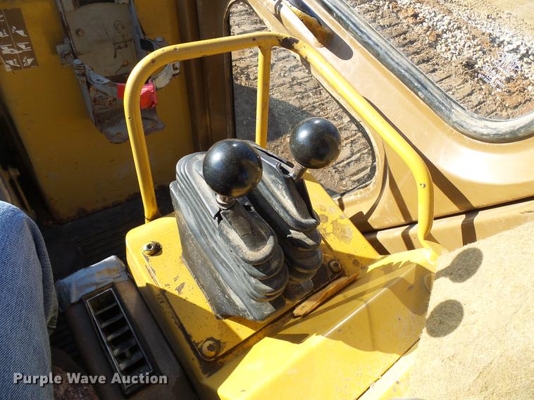image for item DB2081 1998 Caterpillar 963B track loader