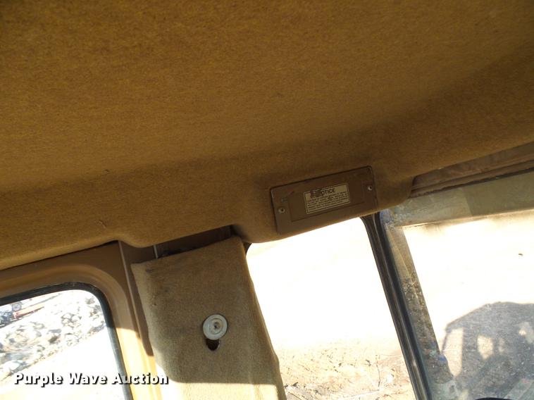 image for item DB2081 1998 Caterpillar 963B track loader