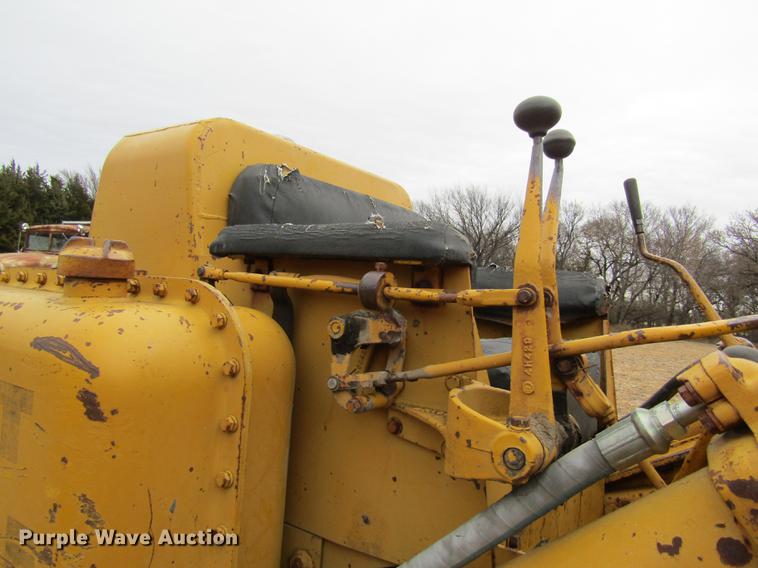 image for item DB4906 1963 Caterpillar 933F track loader