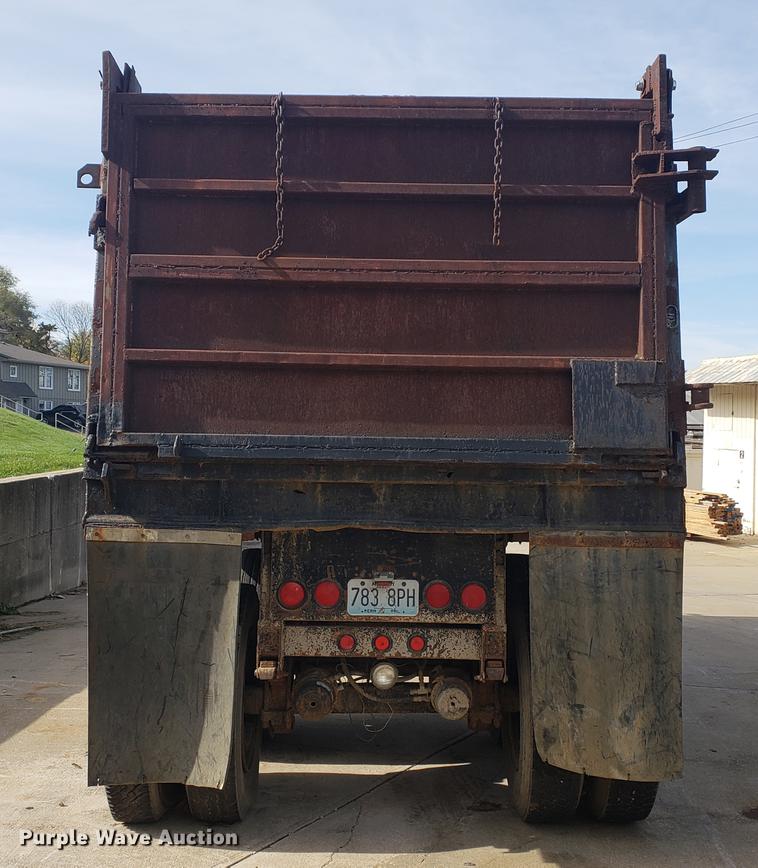 image for item DB9422 1986 Fruehauf end dump trailer