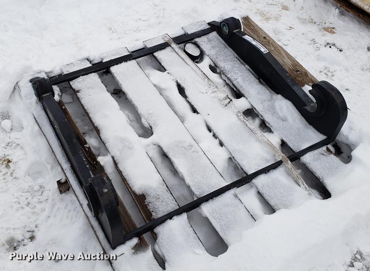 image for item DB9482 Wheel loader flat back integrated tool carrier hook