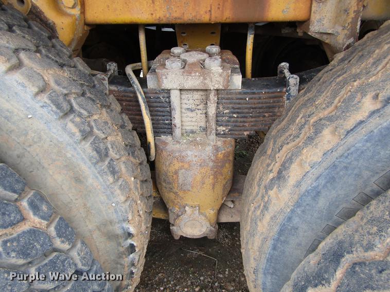 image for item DC0047 1979 International Paystar F5070 tank truck