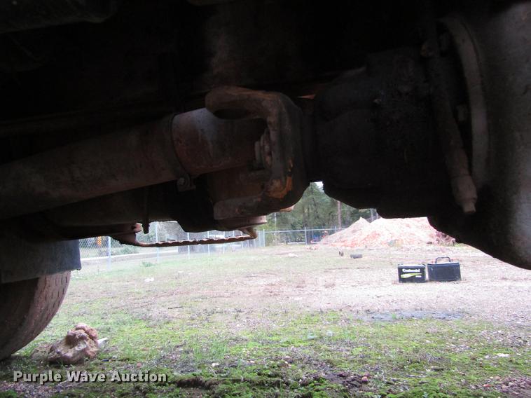 image for item DC0047 1979 International Paystar F5070 tank truck