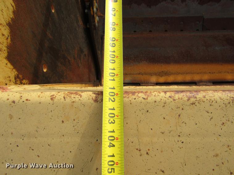 image for item DC0075 2005 John Deere 1812C scraper