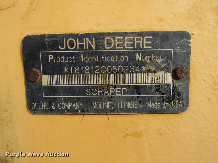 image for item DC0075 2005 John Deere 1812C scraper