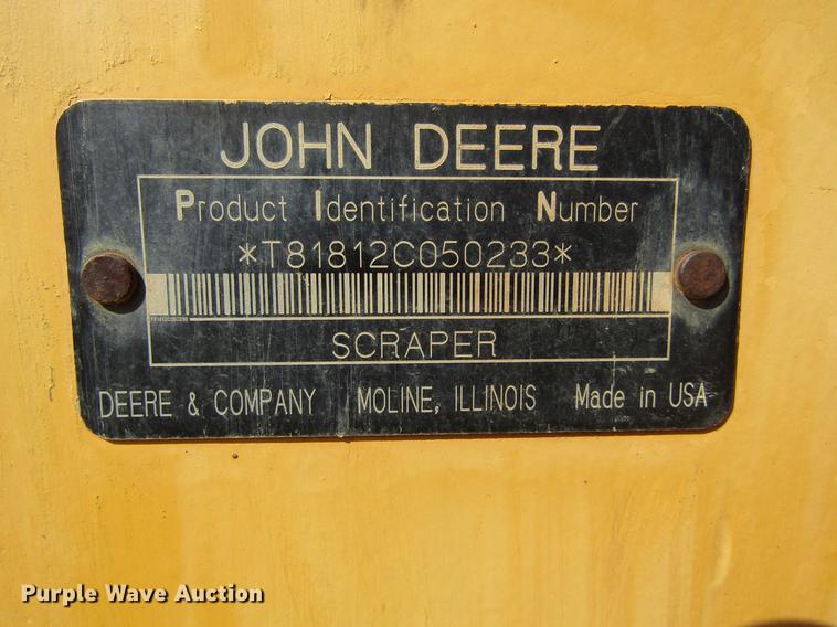image for item DC0076 2005 John Deere 1812C scraper