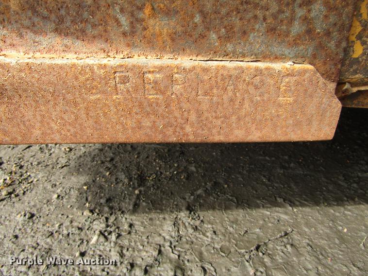 image for item DC0077 2005 John Deere 1812C scraper