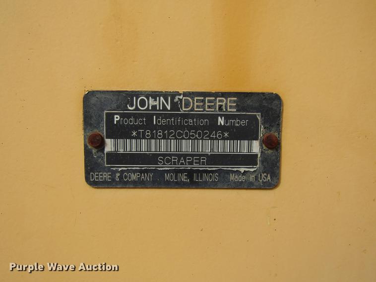 image for item DC0077 2005 John Deere 1812C scraper