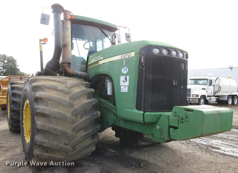 image for item DC0078 2005 John Deere 9520 4WD tractor