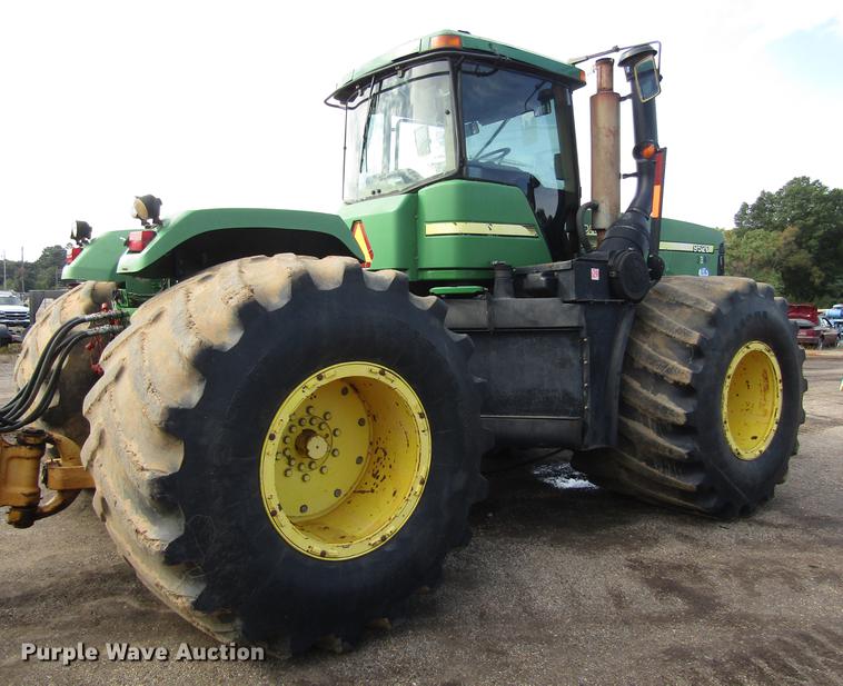 image for item DC0078 2005 John Deere 9520 4WD tractor