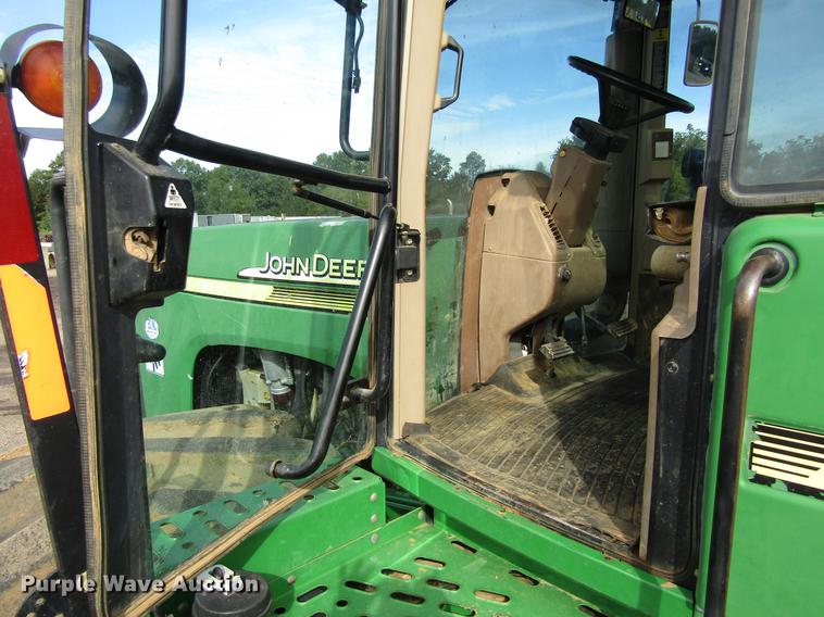 image for item DC0078 2005 John Deere 9520 4WD tractor