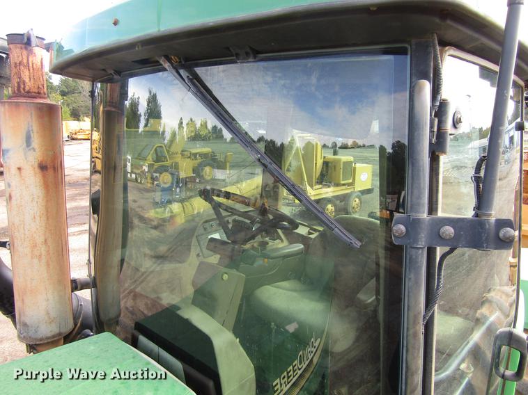 image for item DC0078 2005 John Deere 9520 4WD tractor