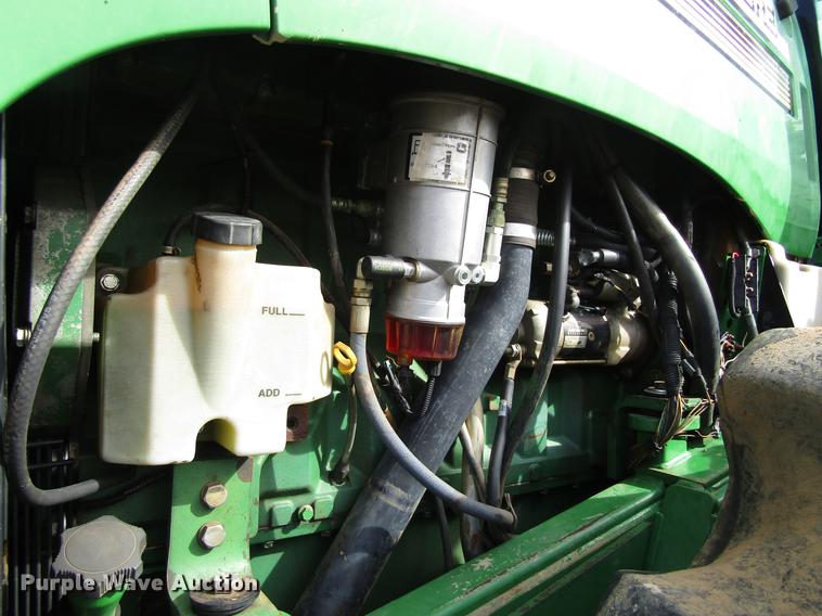 image for item DC0078 2005 John Deere 9520 4WD tractor