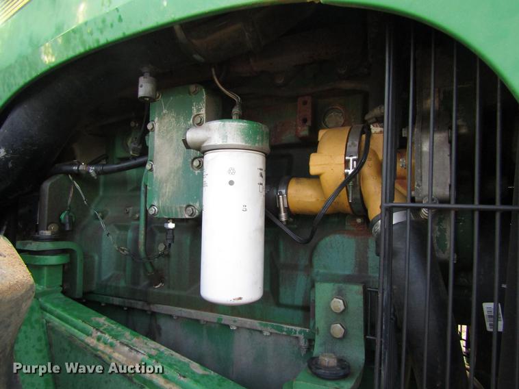 image for item DC0078 2005 John Deere 9520 4WD tractor