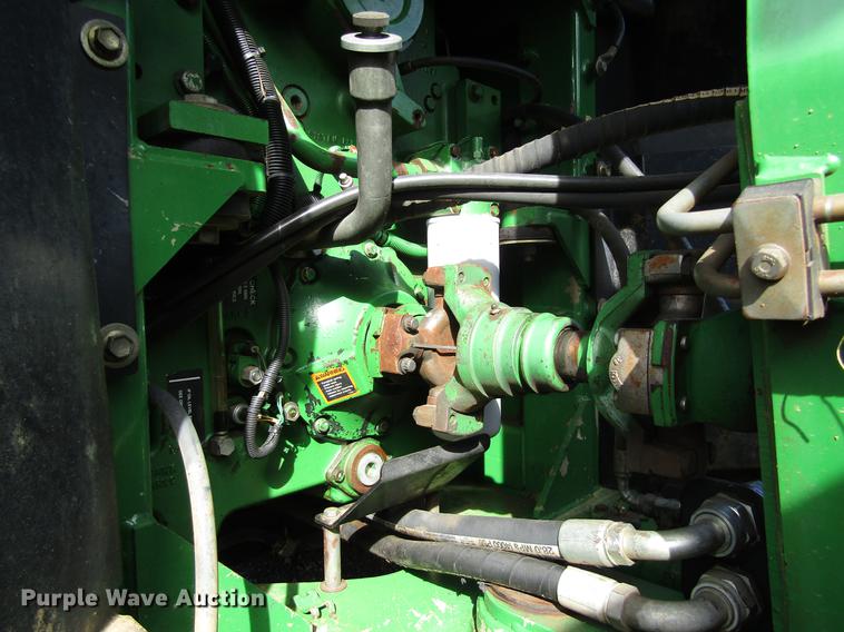 image for item DC0078 2005 John Deere 9520 4WD tractor