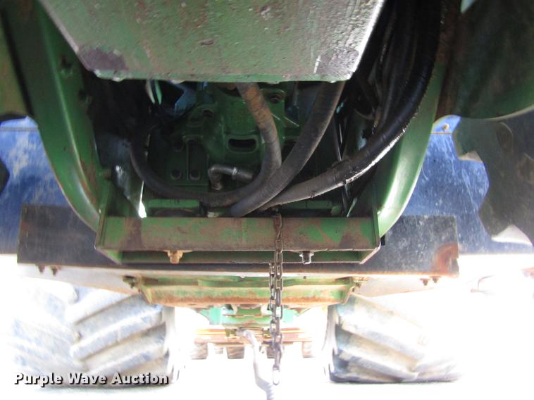 image for item DC0078 2005 John Deere 9520 4WD tractor