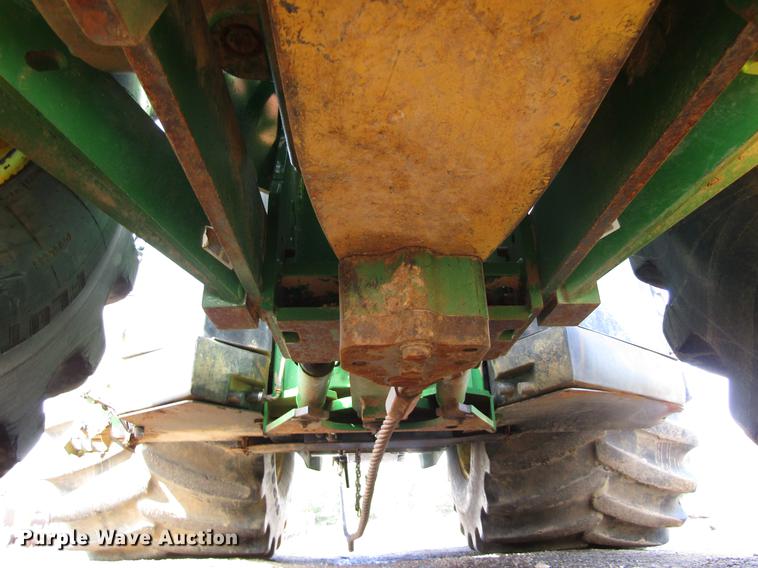 image for item DC0078 2005 John Deere 9520 4WD tractor