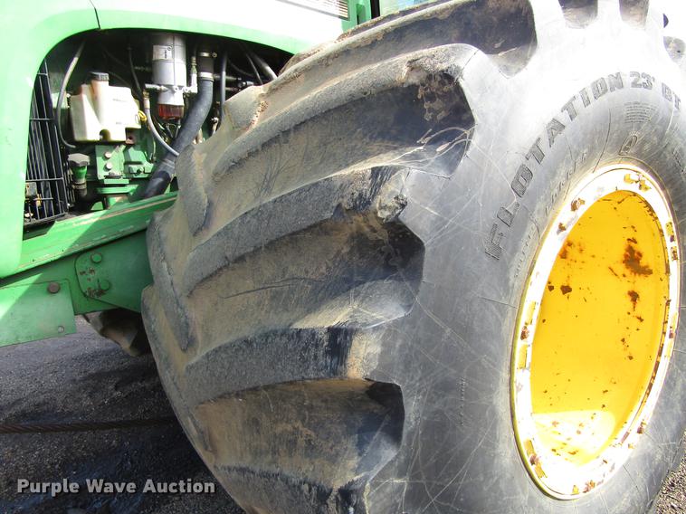 image for item DC0078 2005 John Deere 9520 4WD tractor