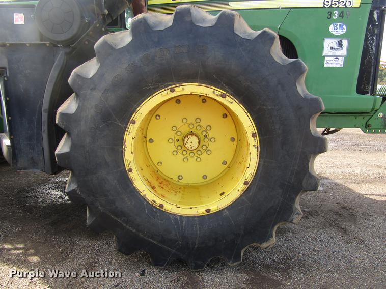 image for item DC0078 2005 John Deere 9520 4WD tractor