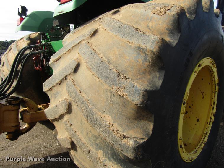 image for item DC0078 2005 John Deere 9520 4WD tractor