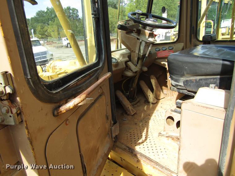 image for item DC0079 1983 Caterpillar 966D wheel loader
