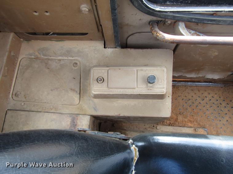 image for item DC0079 1983 Caterpillar 966D wheel loader