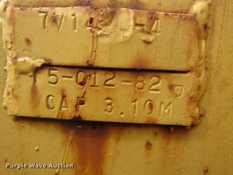 image for item DC0079 1983 Caterpillar 966D wheel loader